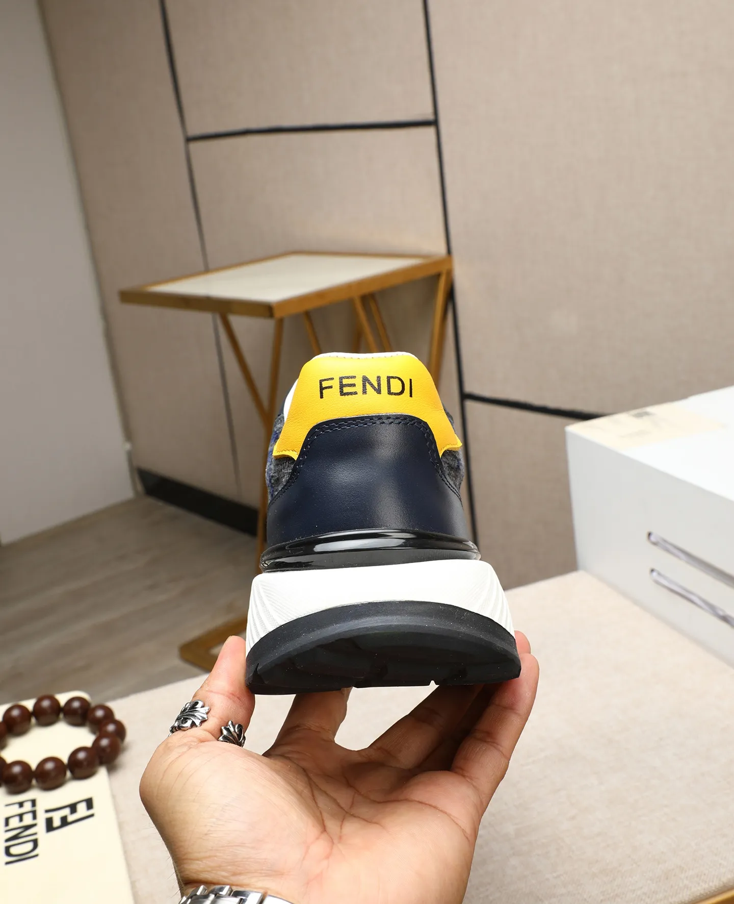 Men's shoes 💰460🕷🕷[FENDI] Fendi fashionable casual men's shoes 🇨🇳Original official website 1:1 model opening, new models are available first 💯Not high-profile but avant-garde, simple About low-key and fashionable, super versatile style 🌿 Made of original cowhide ➕ Pigskin lining 🎋 The version is comfortable on the feet, so rigorous for any small place, and the workmanship is first-class 🍍38-44 Large quantities in stock